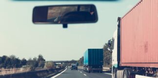 Jak dobrze zaplanować transport ponadgabarytowy?